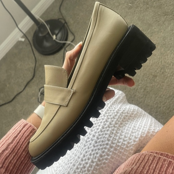 Aerosoles Ronnie Loafer - Picture 1 of 3